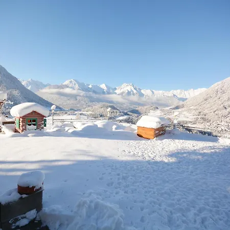 In Pitztal Near Slopes * アルツル・イム・ピッツタール